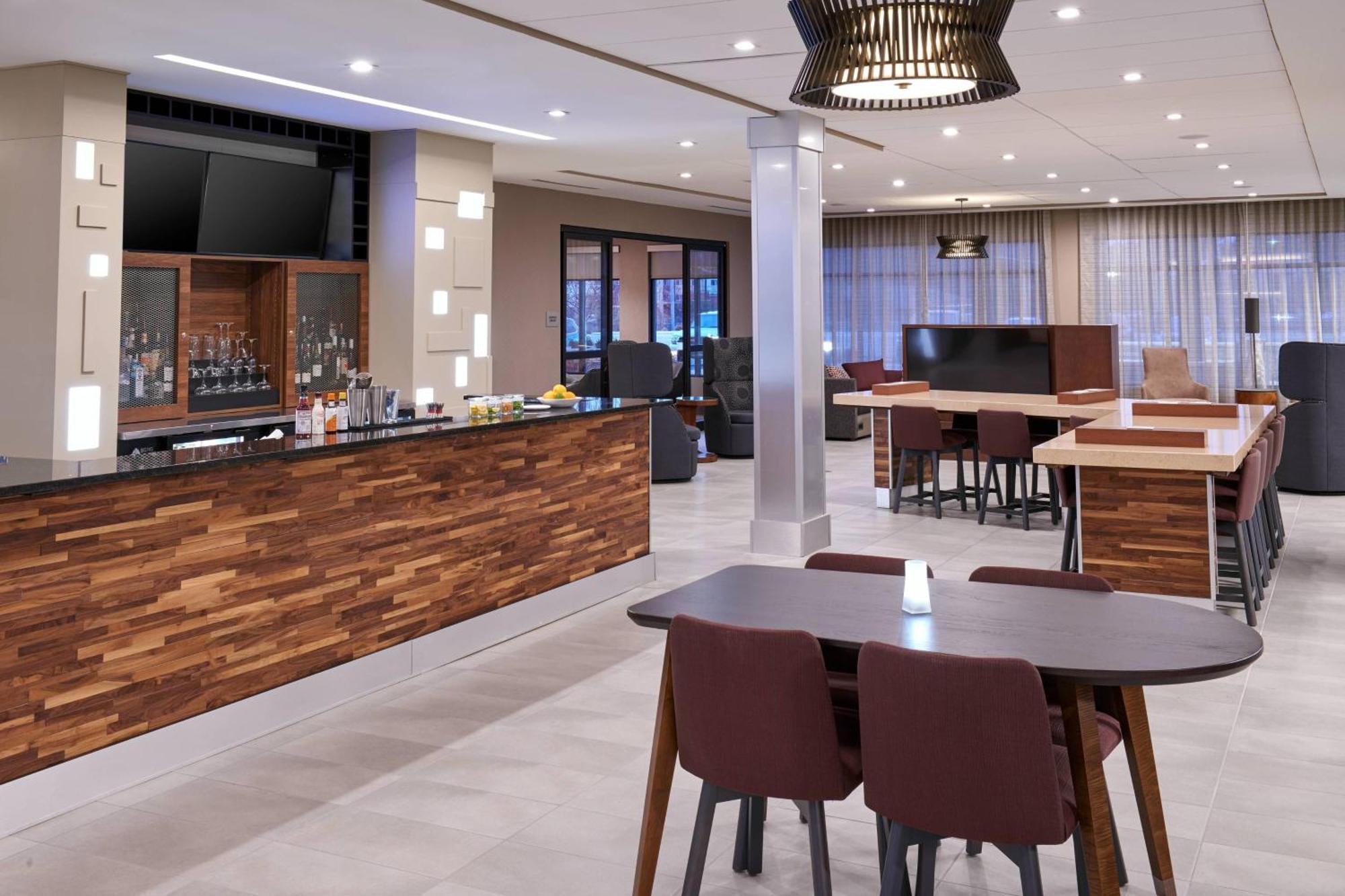 Hotel Courtyard By Marriott Jackson Extérieur photo